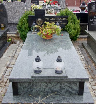Grób Jan Arcimowicz