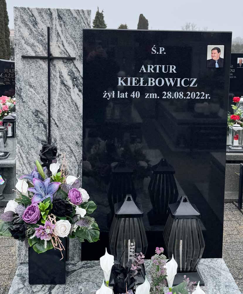 Artur Kiełbowicz 1982 Mińsk Mazowiecki - Grobonet - Wyszukiwarka osób pochowanych